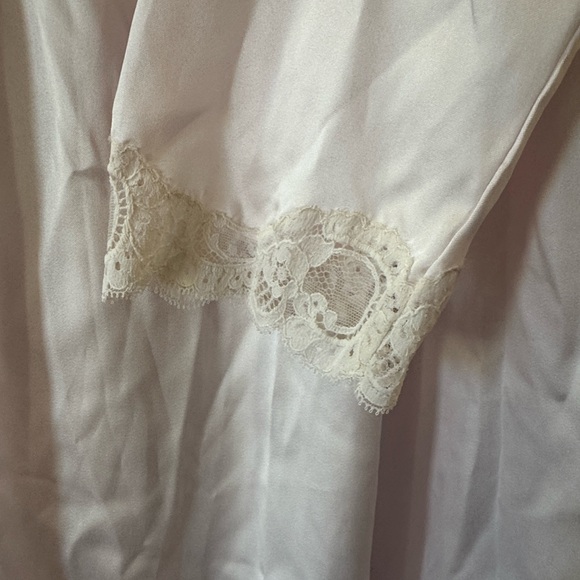 Vintage Christian Dior Light Pink Lace Trim Satin Chemise size medium made inUSA - Picture 5 of 9